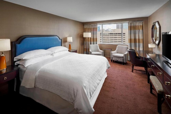 Sheraton Inner Harbor Hotel image 10